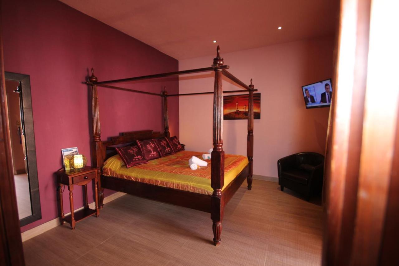 Hotel Copacabana Tarifa Beach Bagian luar foto