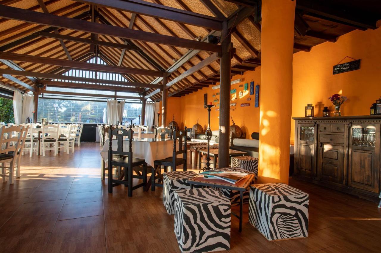 Hotel Copacabana Tarifa Beach Bagian luar foto